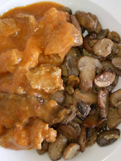 Una foto de Carne en salsa con champis :)
