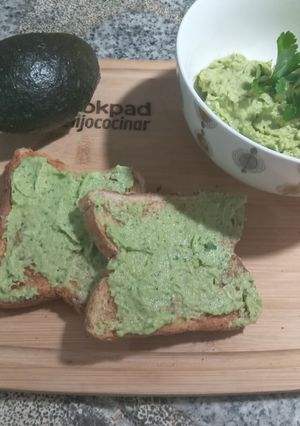 Una foto de CREMA DE AGUACATE 🥑