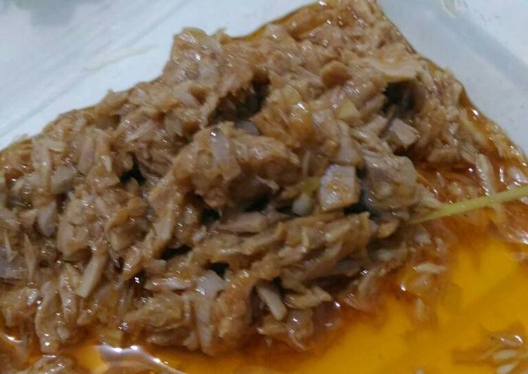 Cara membuat Tuna kaleng saos tomat Sederhana dan Mudah Dibuat