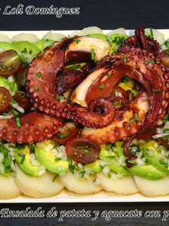 Una foto de Ensalada de patata y aguacate con pulpo braseado