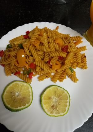 A picture of Pasta, spiral.