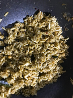 கறிவேப்பிலை சாதம் (karivepillai saatham recipe in tamil) செய்முறை முக்கிய புகைப்படம்