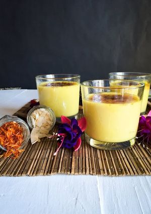 Foto de Leite creme de coco e açafrão