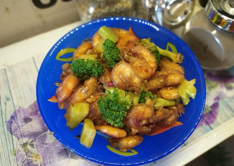 Resep Udang Goreng Brokoli yang Enak