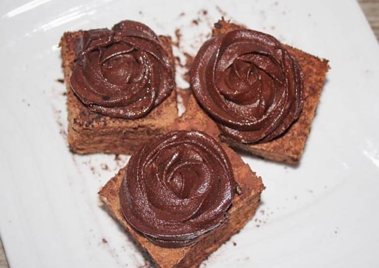 Buttercream Cokelat Mede