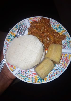 A picture of Boiled plantain n yam with garden egg sauce.