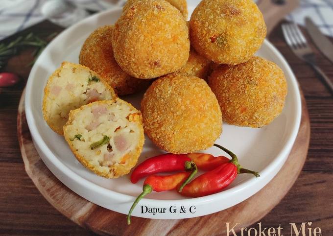 Kroket Mie