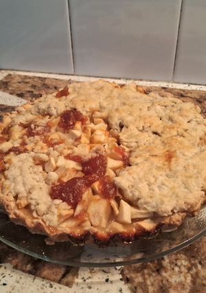 Una foto de Tarta de manzanas y dulce de zapallo vegana
