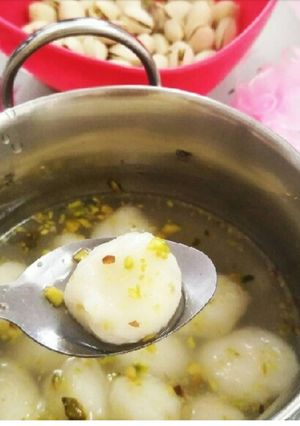மீதமான சாதத்தி்ல் சுவையான ரசகுல்லா (Left Over Rice Rasagulla REcipe in Tamil) செய்முறை முக்கிய புகைப்படம்