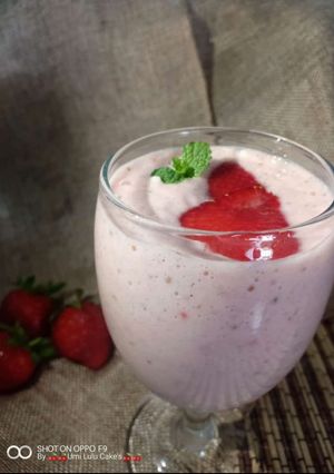 Foto resep Banana Strawberry Smoothie
