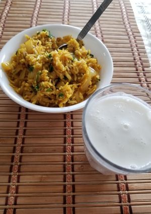 દાલ ખીચડી (Dal khichdi recipe in gujarati) રેસીપી મુખ્ય ફોટો