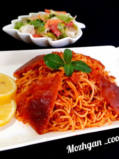 عکسی از دستور ته دیگ ماکارونی با نان لواش 😋😍 چالش مهارتهای پایه ای آشپزی