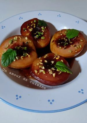 Une photo de Pêches caramélisées 🍑
