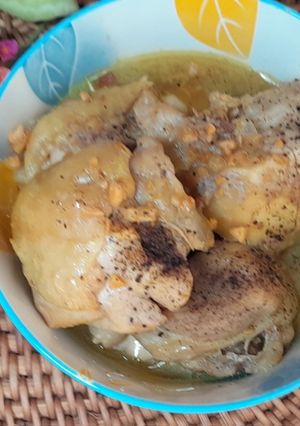 Hình của món Gà rang nghệ.