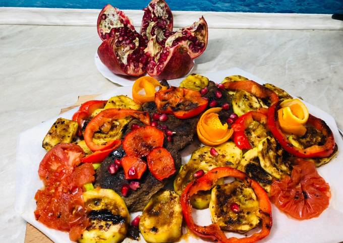 Отварное мясо с овощами