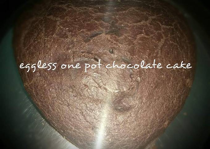 Recipe of Homemade Fluffy chocolate wheat cake- eggless