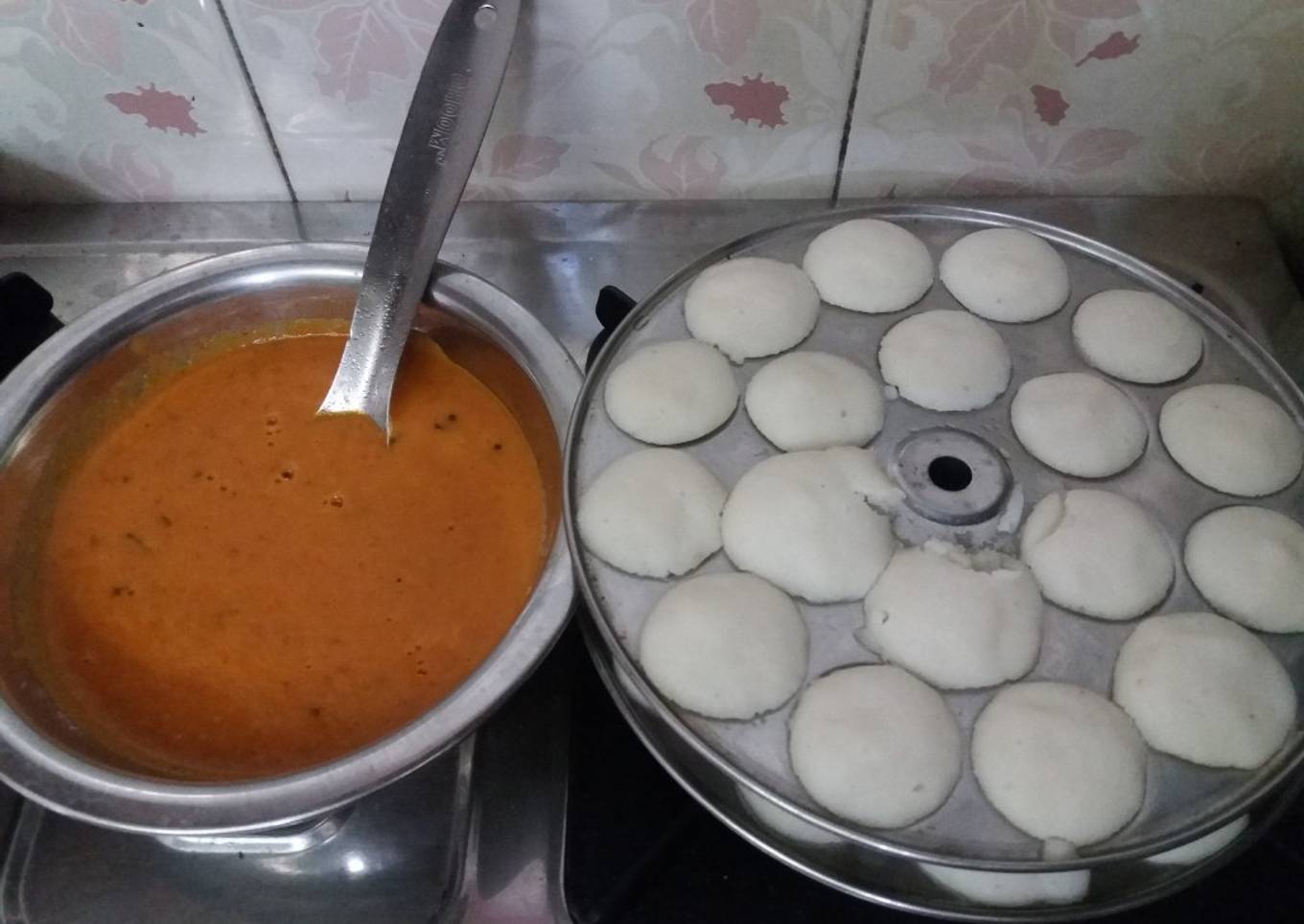 Mini idlis and tomato chutney kids favourite dish