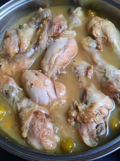 Una foto de Jamoncitos de Pollo con aceitunas deshuesadas
