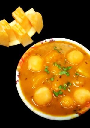 A picture of Besan & sweet melon curry.