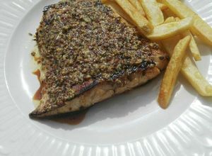 Foto principal de Perca a la plancha con mantequilla de mostaza