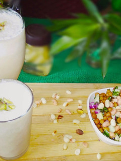 A picture of Protein Salad with Almond Milk.