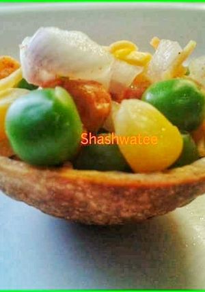 A picture of Mini katori chaat.