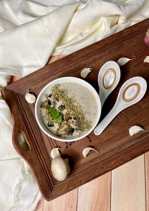 A picture of Cream Of Mushroom Soup.