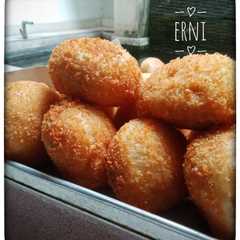 A picture of Roti goreng metode autolysis.
