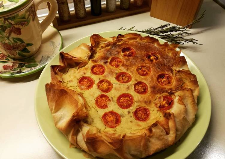 Easiest Way to Make Fatto in casa super veloce Torta salata in pasta fillo con pomodorini confit