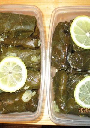 Töltött szőlőlevél- γεμιστά φύλλα σταφυλιών recept fotója