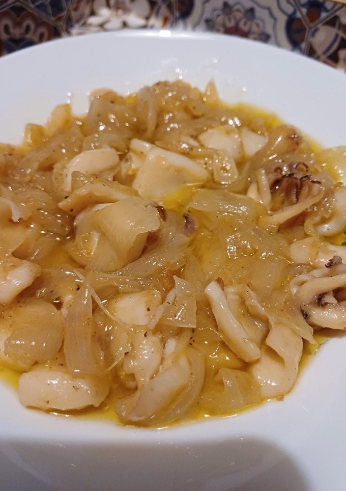 Una foto de Sepia encebollada