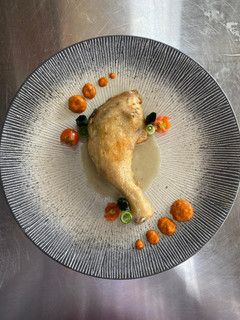 Foto resep Ayam pop, sambal ayam pop, dan daun singkong rebus