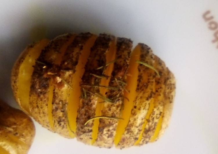 Simple Way to Prepare Perfect Rosemary Hasselback potatoes