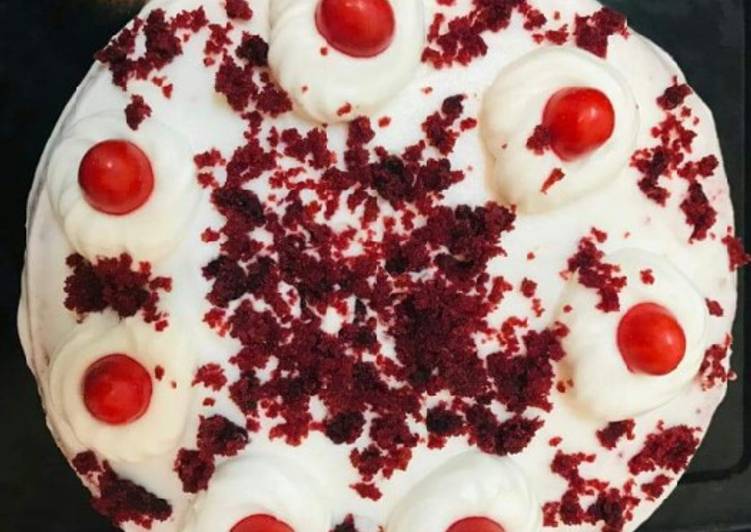 Steps to Make Favorite Red Velvet Cake with Cheese Cream Frosting