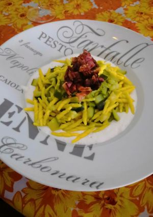 Foto di Trofie allo zafferano e burrata