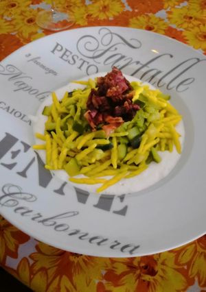 Foto di Trofie allo zafferano e burrata