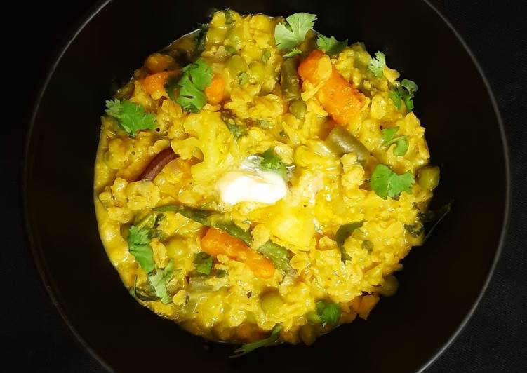 Step-by-Step Guide to Make Super Quick Homemade Oats Moong Dal khichdi