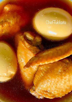 รูปของ ปีกไก่พะโล้ by ChefTukkata