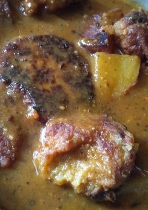 A picture of Raw banana kofta curry.
