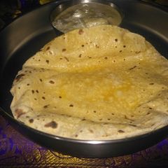Phulka with white kurma A picture of Phulka with white kurma.