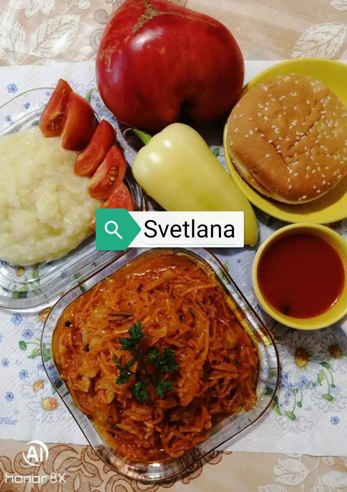 Морква тушкована
