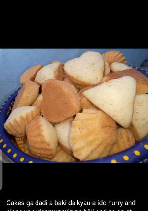 A picture of Soft and fluffy cup cakes 😋😋.