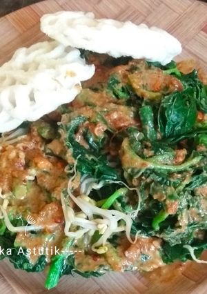 Foto resep Bumbu pecel saus kacang pedas sedap anti gagal