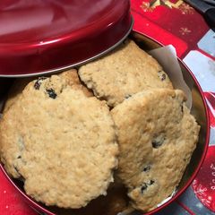 A picture of Oatmeal Cookies.