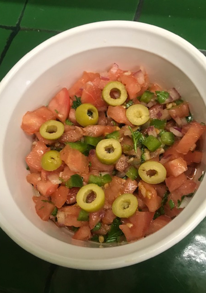 Una foto de ACILI EZME - SALSA TURCA