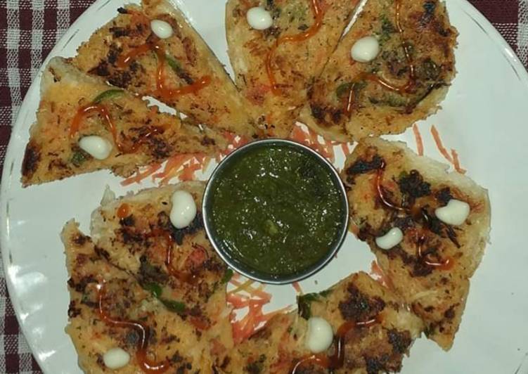 Step-by-Step Guide to Make Favorite Capsicum carrot toast with palak chutney