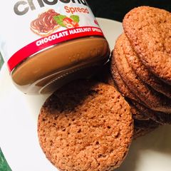 A picture of Eggless Chocnut Cookies.