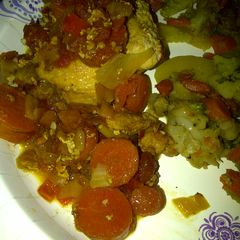 A picture of Chicken cacciatore.