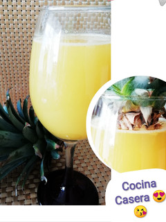 Una foto de Jugo de piña 🍍. ¿Qué hago con ésta piña? Parte 2😂
