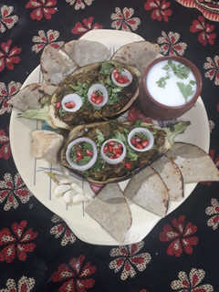 રીગણનો ઓળો(rigan olo recipe in Gujarati) રેસીપી મુખ્ય ફોટો